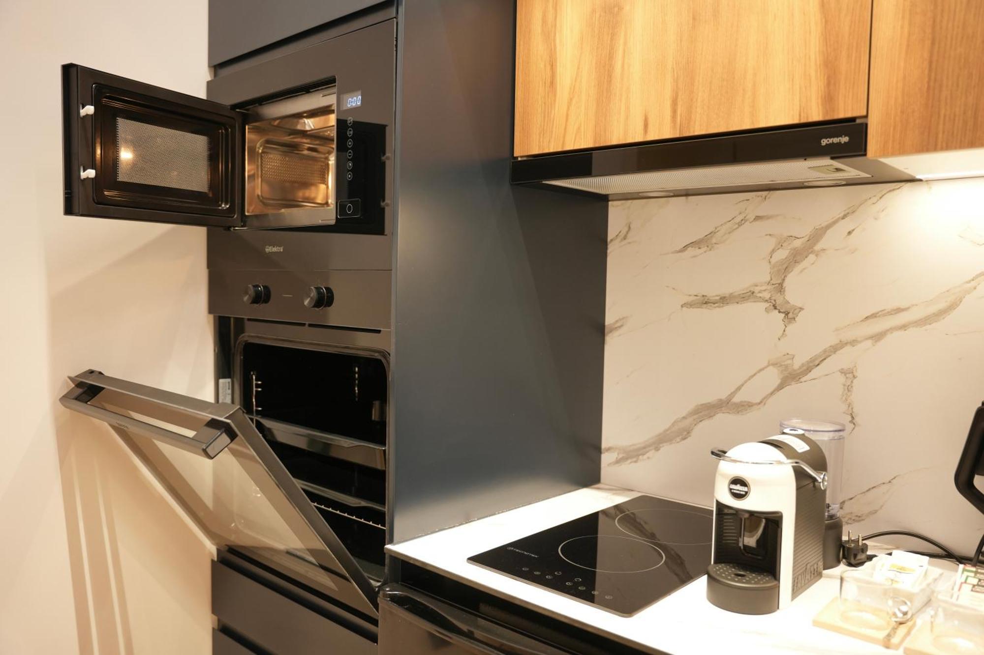 Nea Deluxe Apart-Hotel Tiranë Ngoại thất bức ảnh