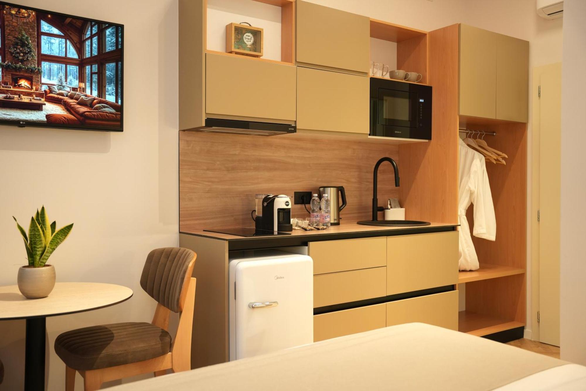Nea Deluxe Apart-Hotel Tiranë Ngoại thất bức ảnh
