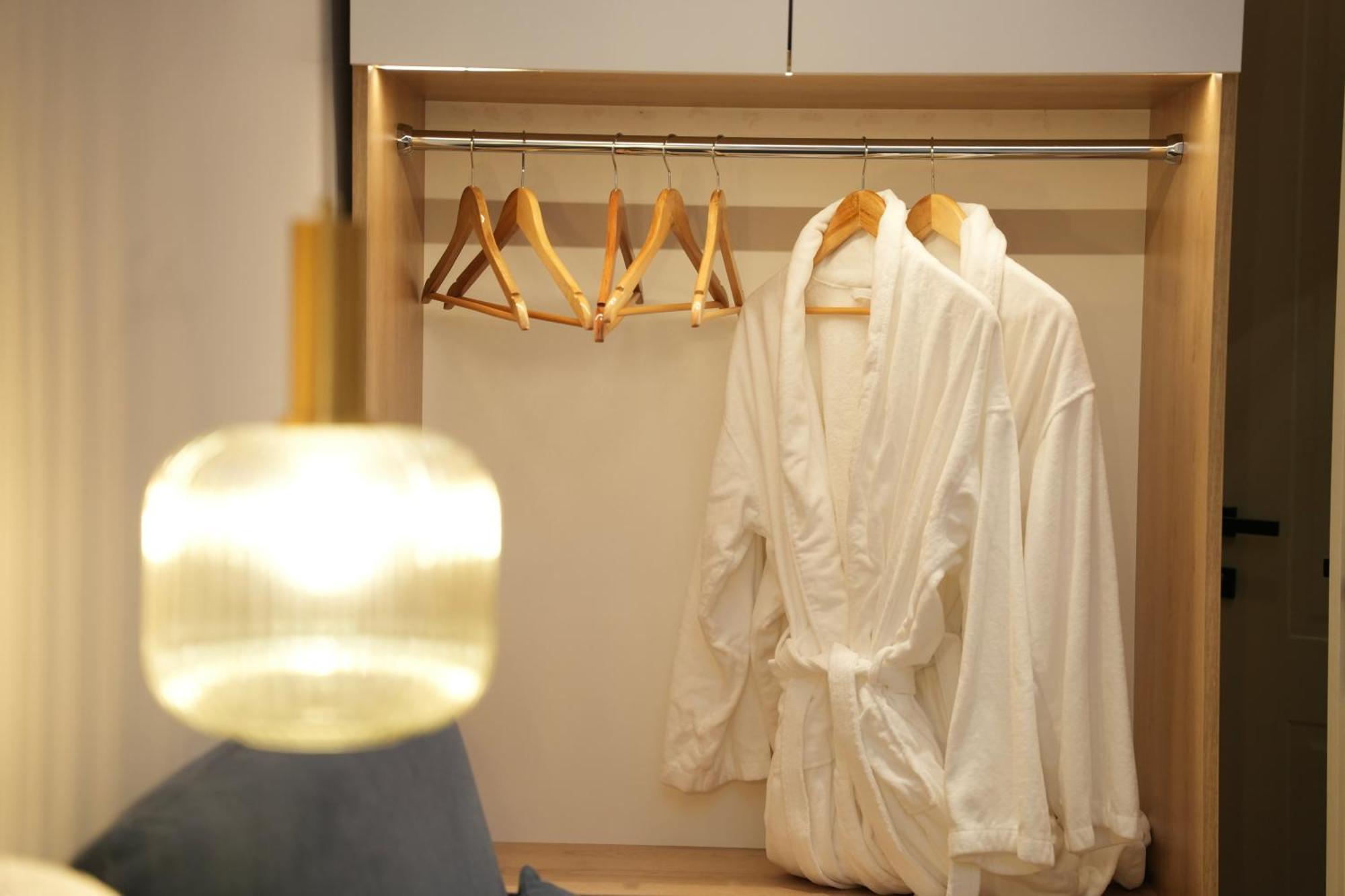 Nea Deluxe Apart-Hotel Tiranë Ngoại thất bức ảnh