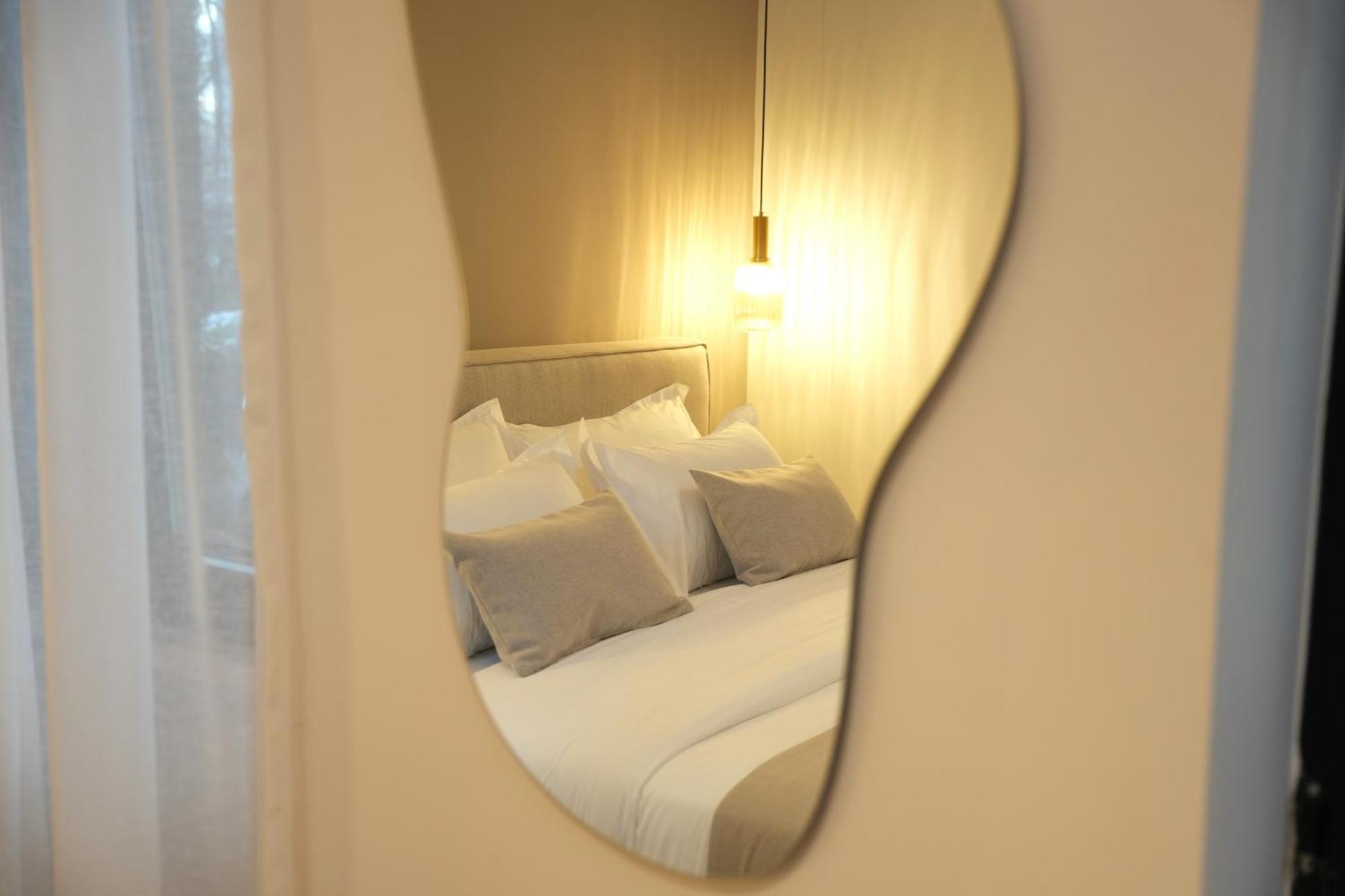 Nea Deluxe Apart-Hotel Tiranë Ngoại thất bức ảnh