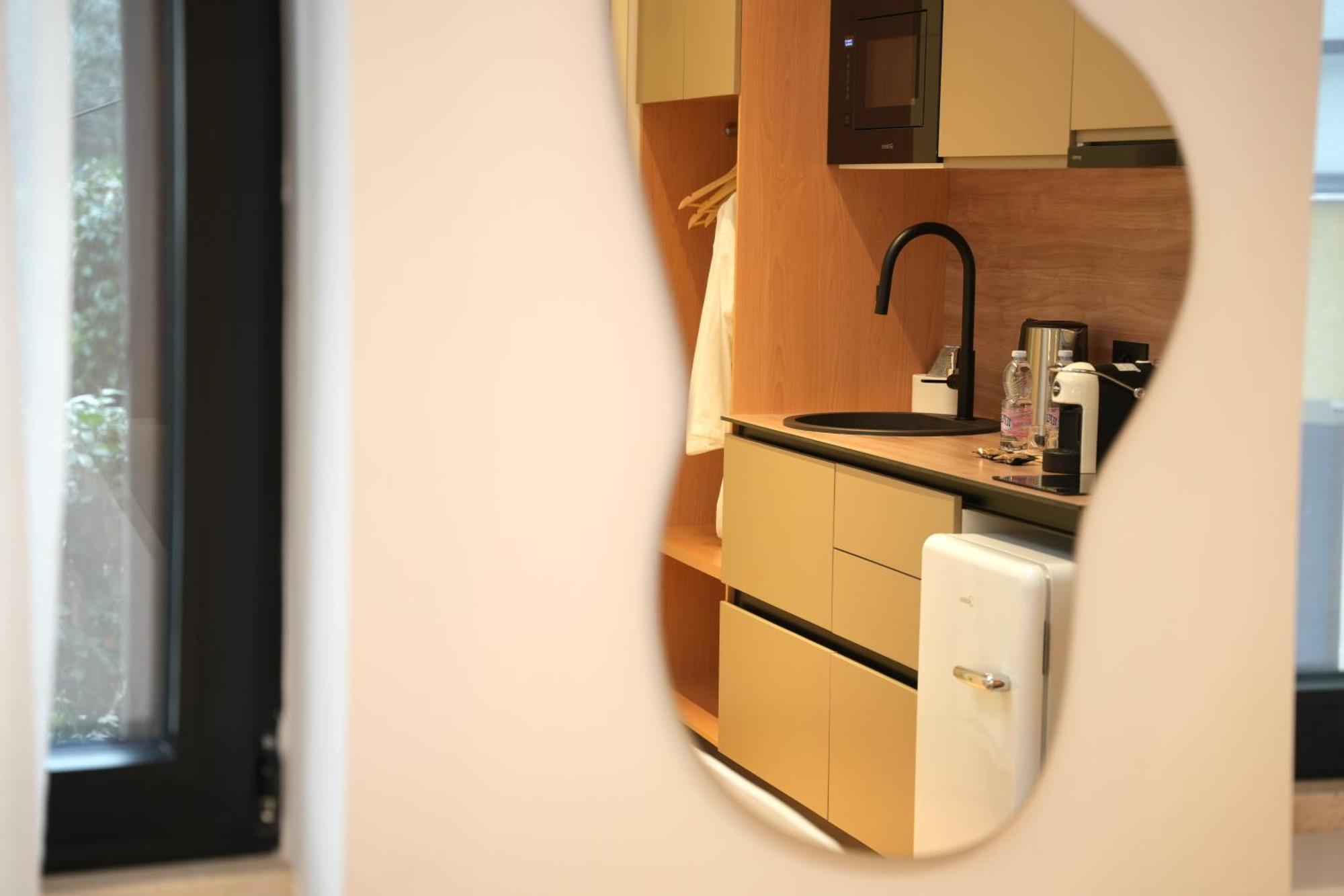 Nea Deluxe Apart-Hotel Tiranë Ngoại thất bức ảnh